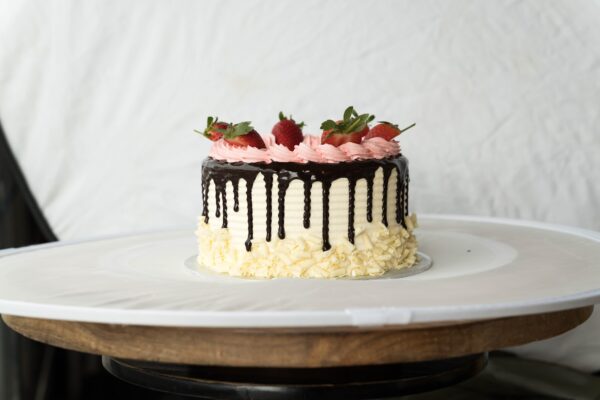 Strawberry Milkshake Cake - Image 2