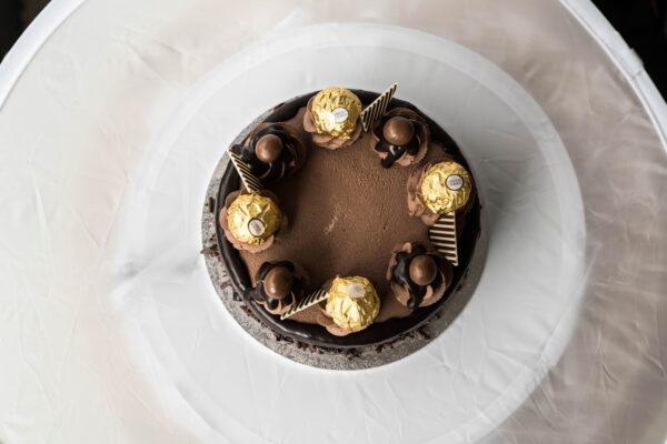 Chocolate Cake - Image 3